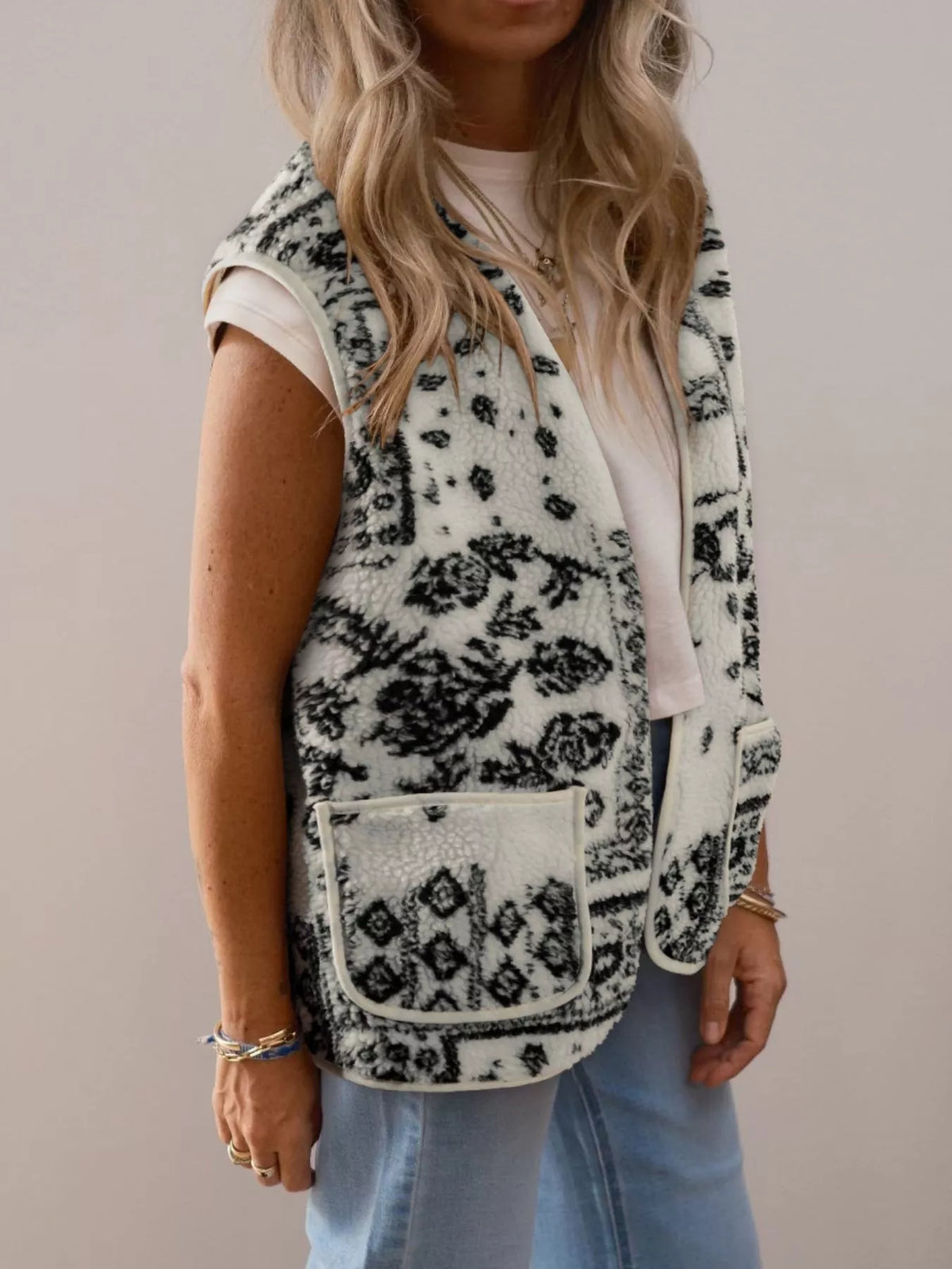 Sherpa Paisley Print Pocketed Western Fashion Vest Jacket