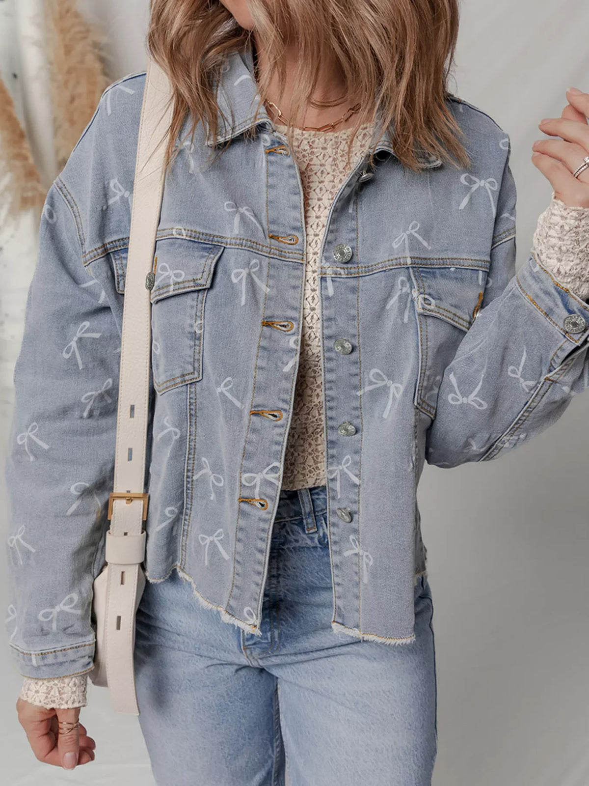 Bow Knot Print Light Wash Raw Hem Denim Jacket