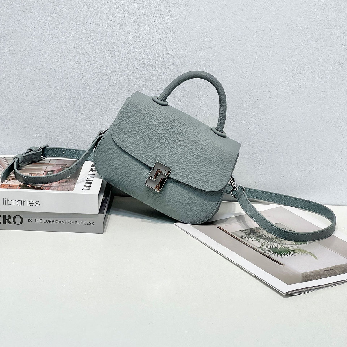 Genuine Leather Women's Light Luxury Handbag