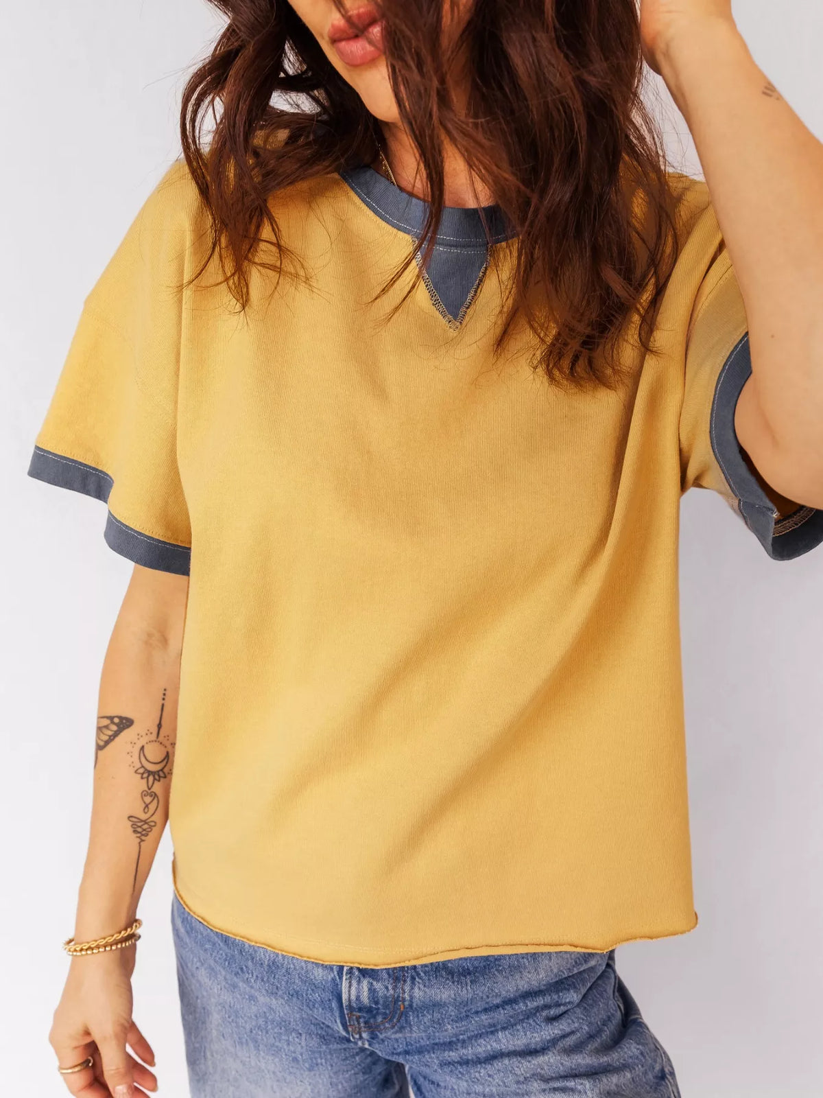 Contrast Trim Raw Hemline Short Sleeve Loose Top